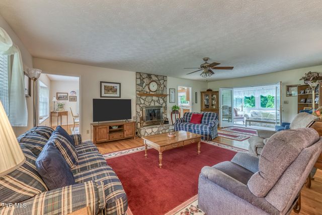 1678 Sluder Road, Shady Valley, TN 37688