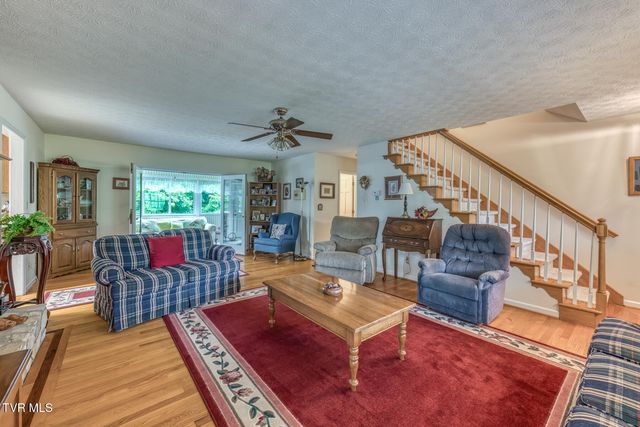 1678 Sluder Road, Shady Valley, TN 37688