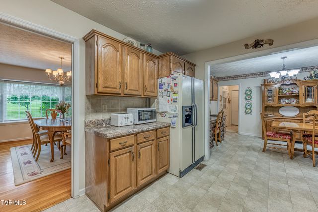 1678 Sluder Road, Shady Valley, TN 37688