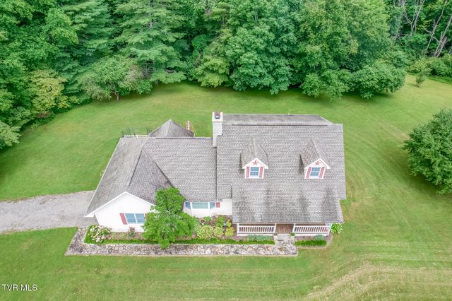 1678 Sluder Road, Shady Valley, TN 37688