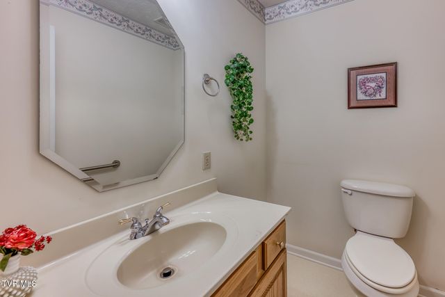 1678 Sluder Road, Shady Valley, TN 37688