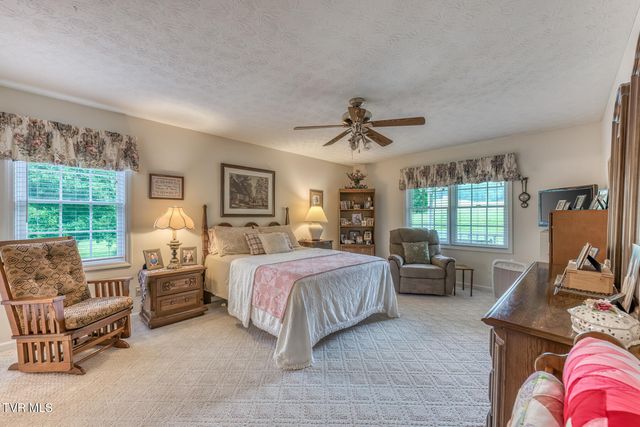 1678 Sluder Road, Shady Valley, TN 37688