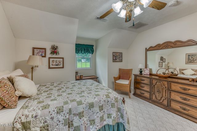1678 Sluder Road, Shady Valley, TN 37688