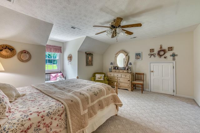 1678 Sluder Road, Shady Valley, TN 37688
