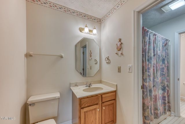 1678 Sluder Road, Shady Valley, TN 37688