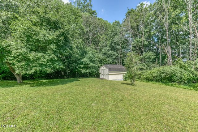 1678 Sluder Road, Shady Valley, TN 37688