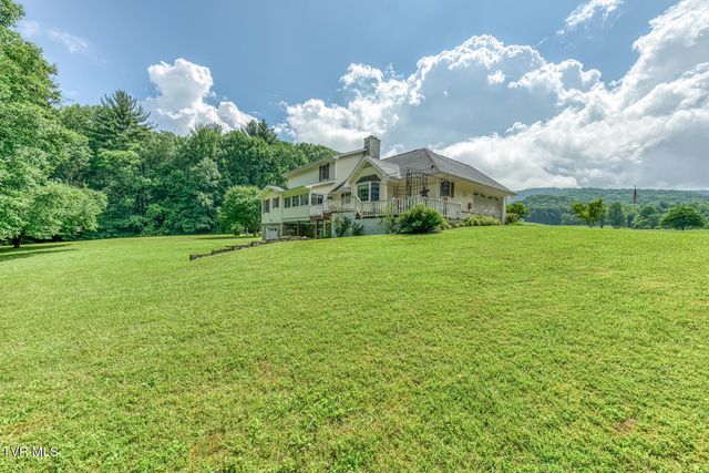 1678 Sluder Road, Shady Valley, TN 37688