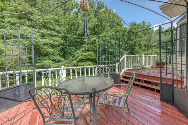 1678 Sluder Road, Shady Valley, TN 37688