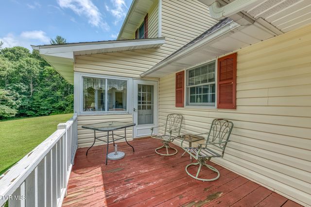 1678 Sluder Road, Shady Valley, TN 37688