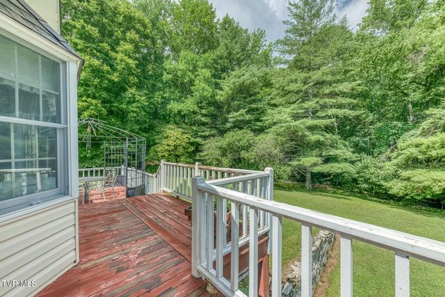 1678 Sluder Road, Shady Valley, TN 37688
