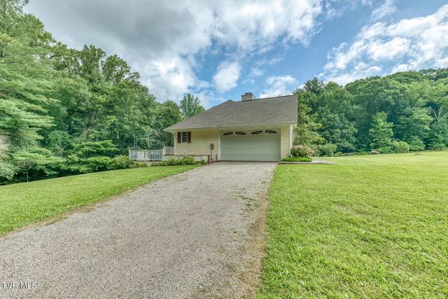 1678 Sluder Road, Shady Valley, TN 37688