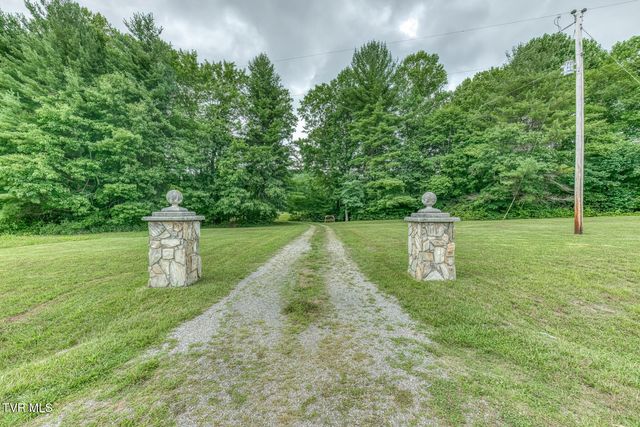 1678 Sluder Road, Shady Valley, TN 37688