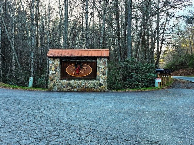 270 Graystone Drive, Murphy, NC 28906