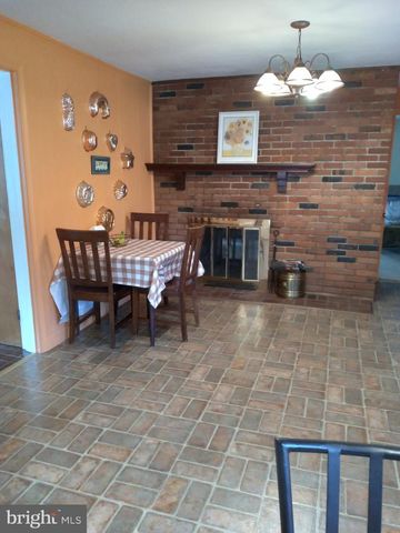 202 CRANBROOK RD, Cockeysville, MD 21030