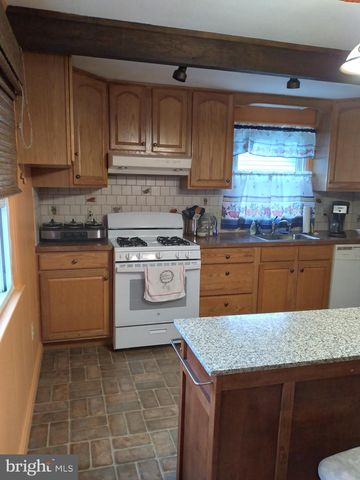 202 CRANBROOK RD, Cockeysville, MD 21030