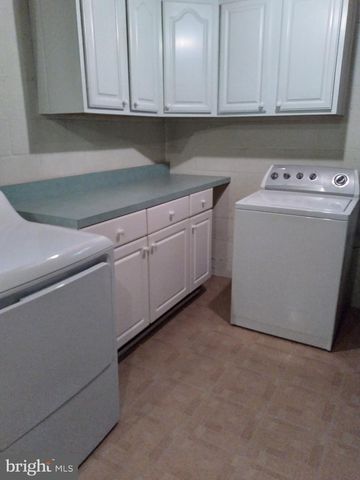 202 CRANBROOK RD, Cockeysville, MD 21030