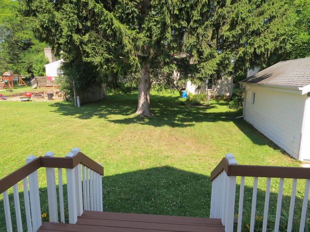 1710 Taylor LANE, West Bend, WI 53090