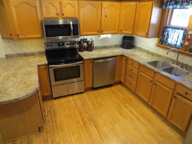 1710 Taylor LANE, West Bend, WI 53090