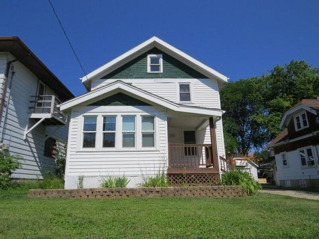 1710 Taylor LANE, West Bend, WI 53090