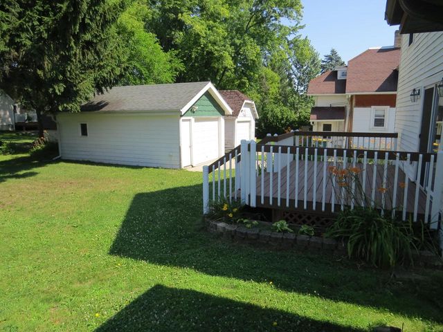 1710 Taylor LANE, West Bend, WI 53090