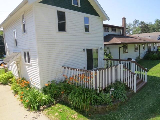 1710 Taylor LANE, West Bend, WI 53090