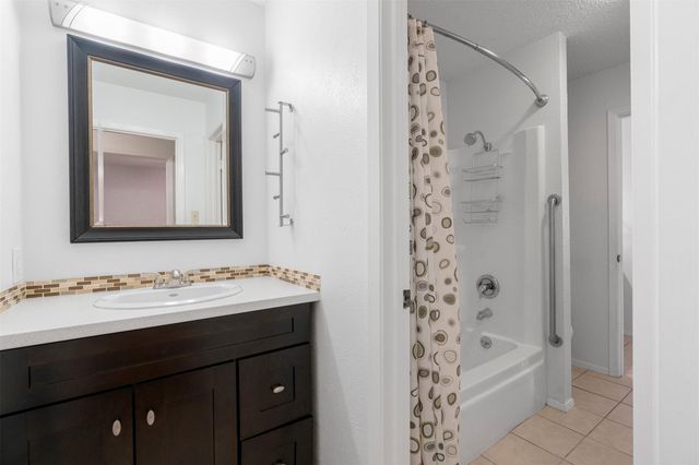 1503 W Braker LN A, Austin, TX 78758