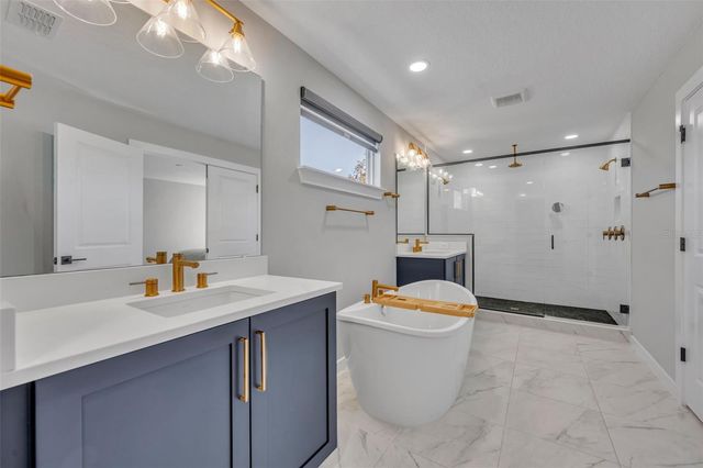 9187 WAVERLY WALK DRIVE, Orlando, FL 32817