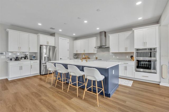 9187 WAVERLY WALK DRIVE, Orlando, FL 32817