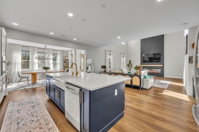 9187 WAVERLY WALK DRIVE, Orlando, FL 32817