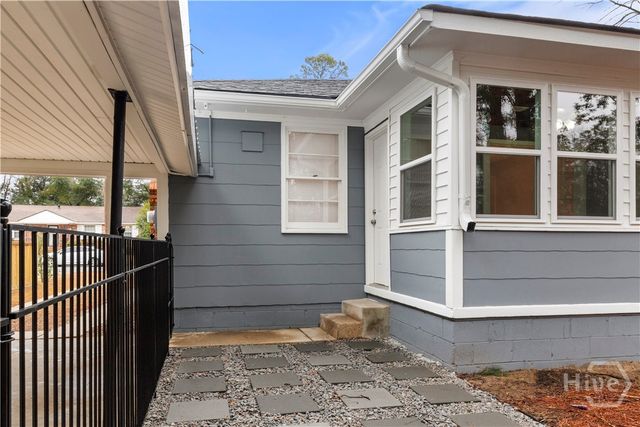 1523 E 54th Street, Savannah, GA 31404