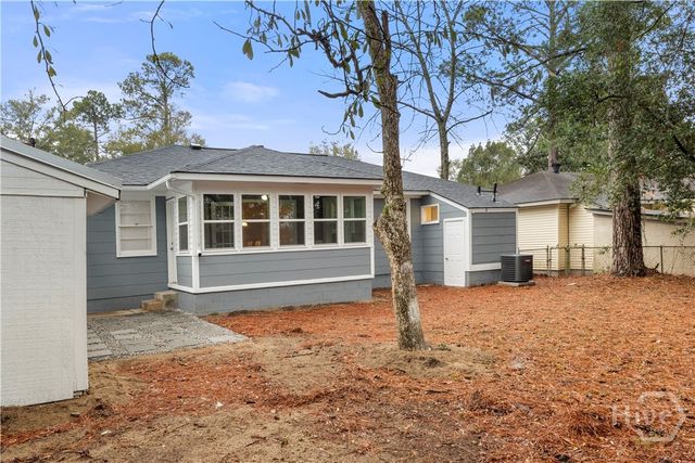 1523 E 54th Street, Savannah, GA 31404