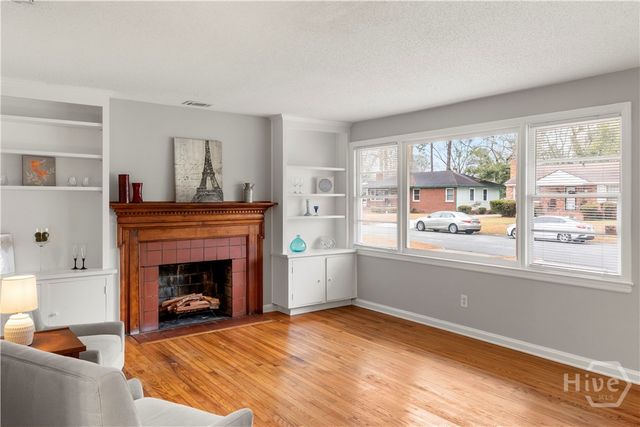 1523 E 54th Street, Savannah, GA 31404