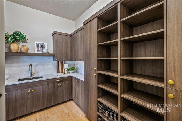 13327 Prominence Ridge Ln, Caldwell, ID 83607