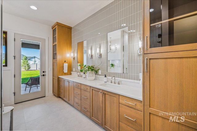 13327 Prominence Ridge Ln, Caldwell, ID 83607