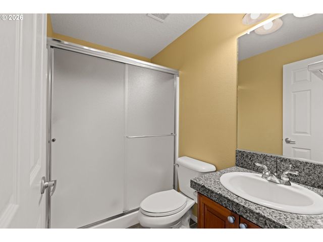 13728 Nw HENNINGER Ln, Portland, OR 97229