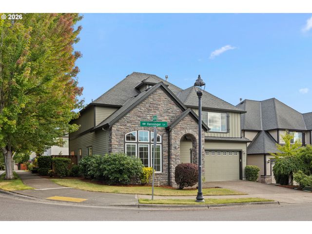 13728 Nw HENNINGER Ln, Portland, OR 97229