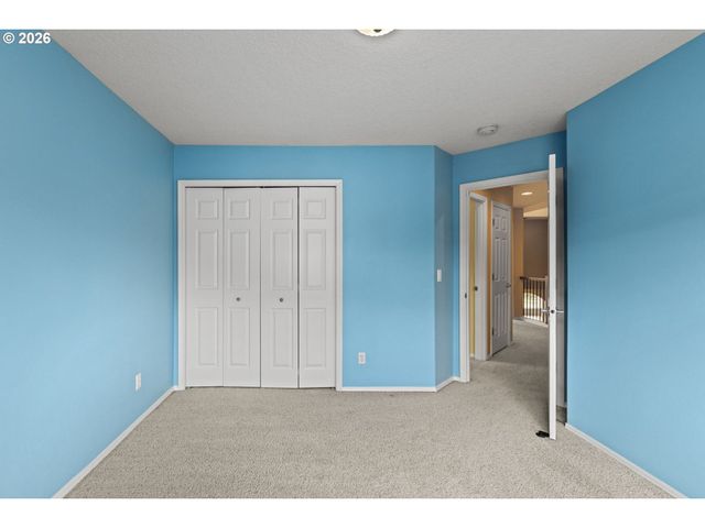 13728 Nw HENNINGER Ln, Portland, OR 97229