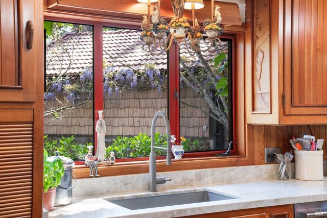 4034 Spring Mountain Rd, St. Helena, CA 94574