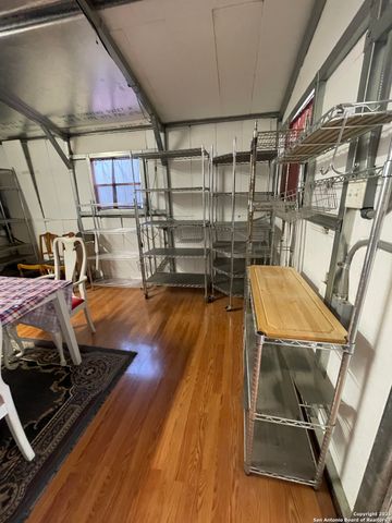 449 Mountain View, Bandera, TX 78003