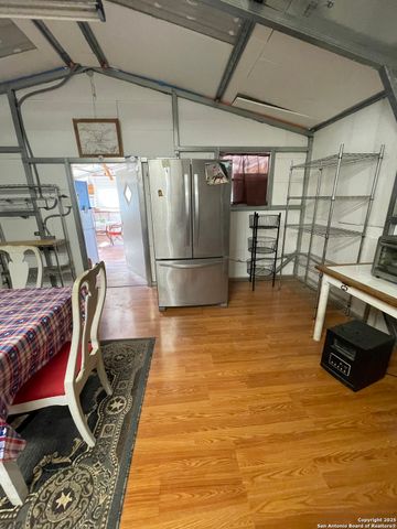 449 Mountain View, Bandera, TX 78003