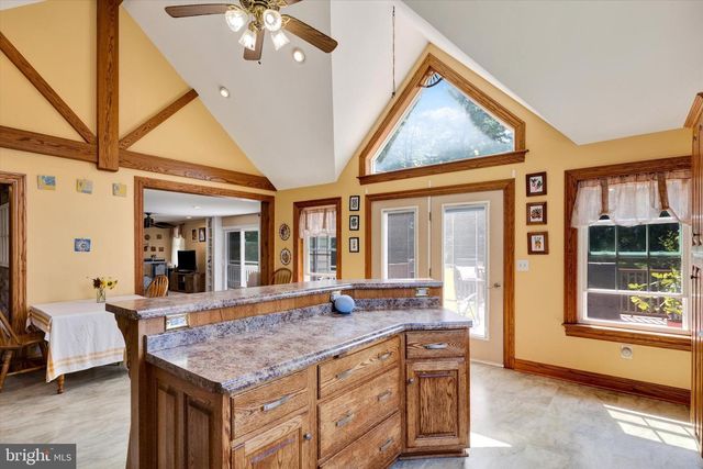 15 GIFT RD, Hamburg, PA 19526