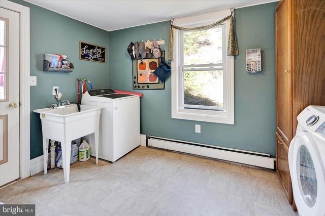 15 GIFT RD, Hamburg, PA 19526