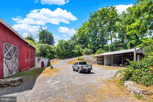 15 GIFT RD, Hamburg, PA 19526