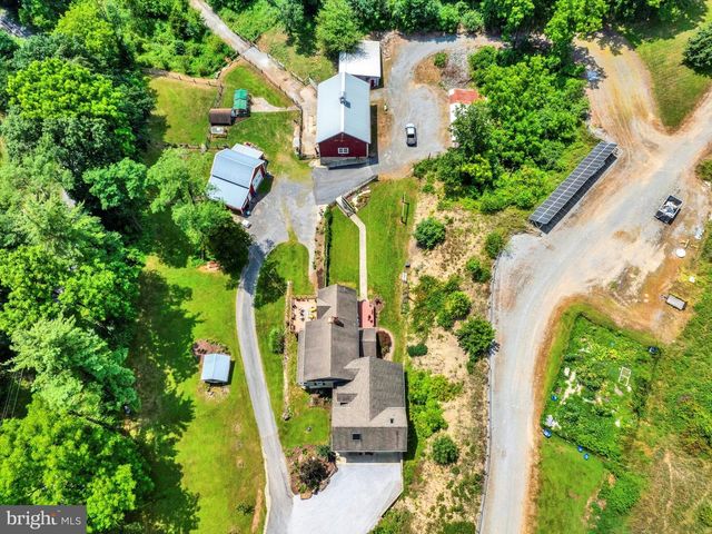 15 GIFT RD, Hamburg, PA 19526