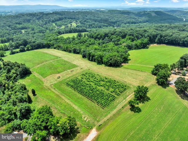 15 GIFT RD, Hamburg, PA 19526