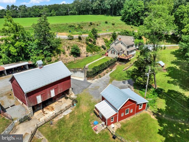 15 GIFT RD, Hamburg, PA 19526