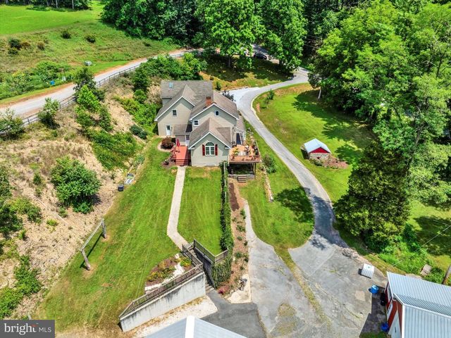 15 GIFT RD, Hamburg, PA 19526