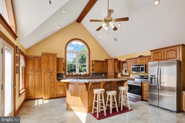 15 GIFT RD, Hamburg, PA 19526