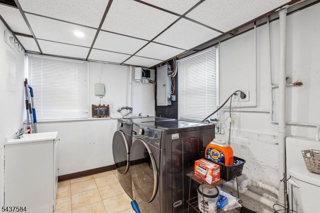 433 Fern Ave, Lyndhurst Twp., NJ 07071