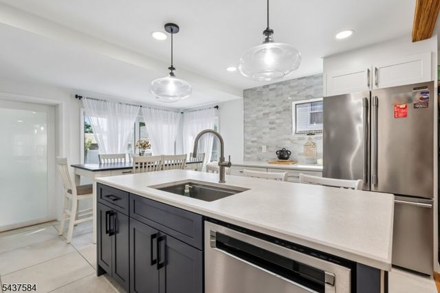 433 Fern Ave, Lyndhurst Twp., NJ 07071
